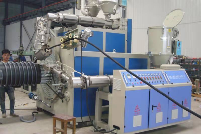 1723857878437977.jpg 仿克拉管生產線1.jpg